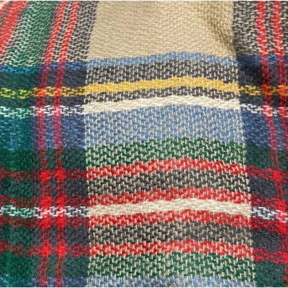 Macchia di Ruggine Boutique Oversized Acrylic  Multicolor Plaid Blanket Scarf - Picture 4 of 5